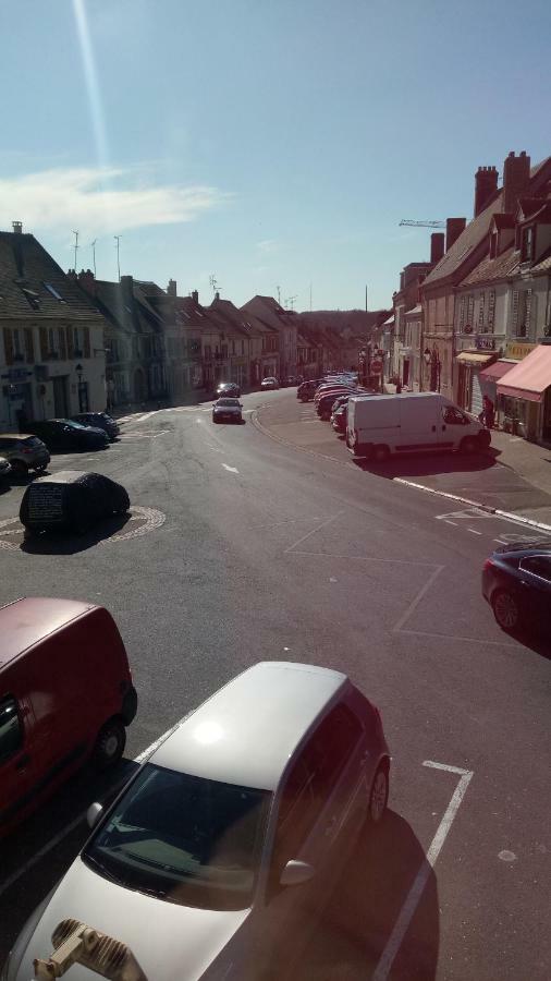 Appartement Cosy Et Chaleureux Saint-Arnoult-en-Yvelines Exteriér fotografie