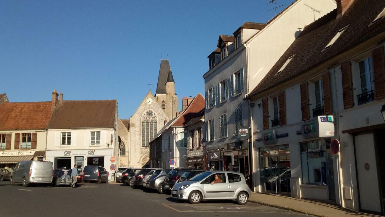 Appartement Cosy Et Chaleureux Saint-Arnoult-en-Yvelines Exteriér fotografie